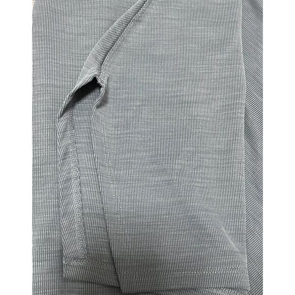 Athleta Women's Light Gray Stripes Sleeveless Breezy Tank Top Size Small - Picture 4 of 7